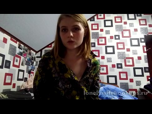 ❤️ Wophunzira wachinyamata wa blonde waku Russia amakonda matayala akulu. Zolaula pa ife ️❤